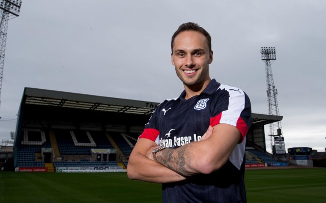 Tom Hateley przez dwa lata będzie graczem Dundee FC.