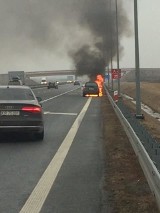 Pożar samochodu na A4 [WIDEO]