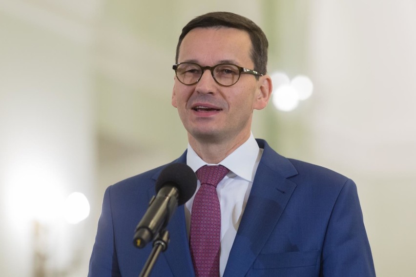 08.12.2017 warszawa sygnowania mateusz morawiecki na prezes...