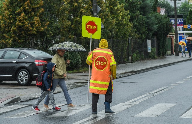 W nowym roku szkolnym 2021/2022 w Bydgoszczy agatki będą czuwały nad bezpieczeństwem przy 60 przejściach dla pieszych przy 31 szkołach podstawowych.