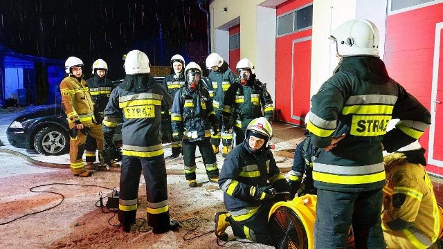 Strażacy ochotnicy by skutecznie ratować życie muszą cały czas się szkolić. Kursy odbywają się systematycznie. Teraz przyszedł czas na druhów z Borzytuchomia.