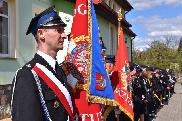 Huczne i bardzo uroczyste obchody Święta Konstytucji 3-go maja oraz Dzień Strażaka zorganizowano w Tuchomiu.
