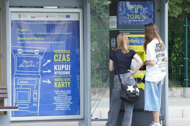 W 2023 roku torunianie i turyści zakupili ponad 27 tys. różnych biletów w biletomatach znajdujących się na przystankach tramwajowych i autobusowych.
