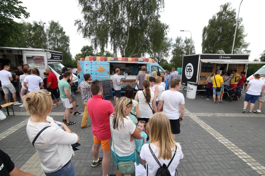 Zjazd food trucków i Freaky Moto Day pod Kopcem w Piekarach ZDJĘCIA
