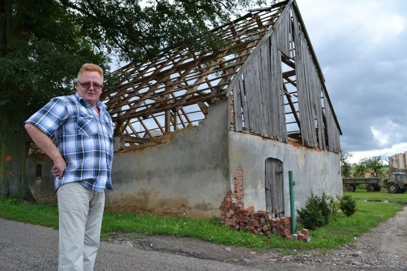 Nawałnica zniszczyła dachy w Śmiłowie...