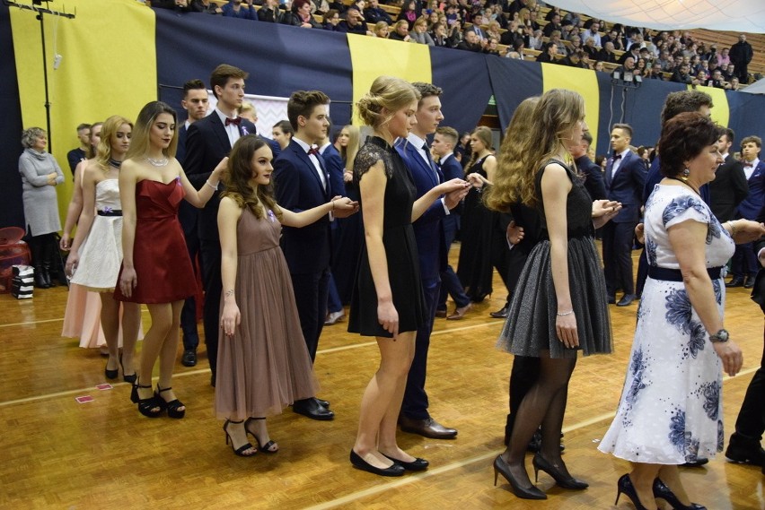 Częstochowa: Studniówka 2018 Liceum Ogólnokształcącego im....