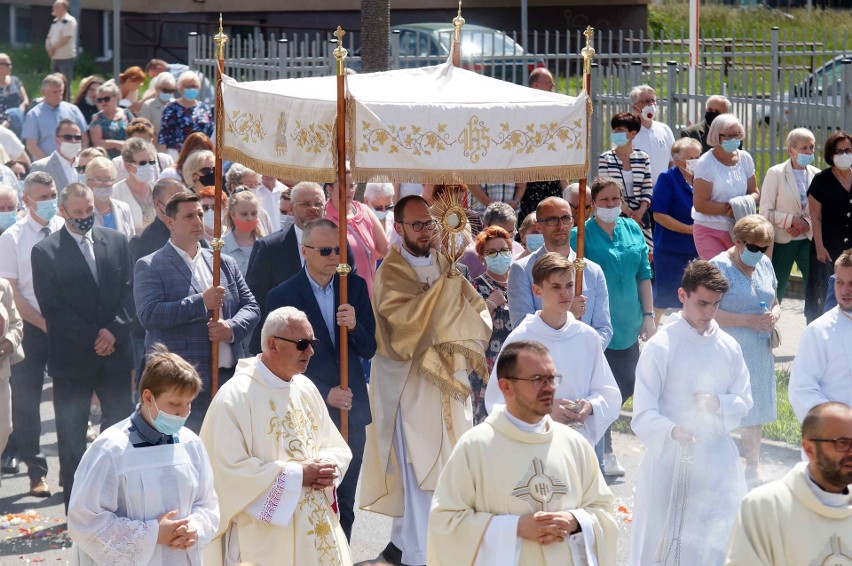 W br. większość procesji Bożego Ciała w Inowrocławiu...