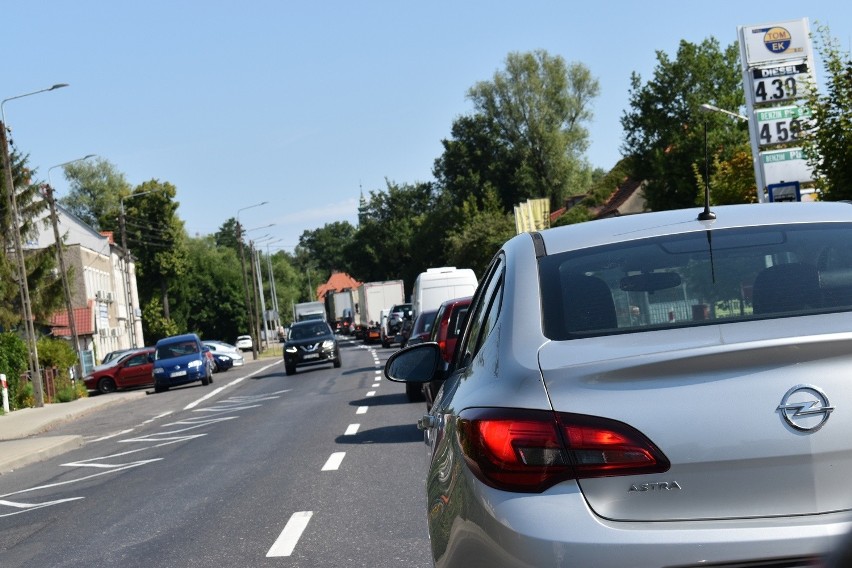 Przy remontowanym moście Elizy występują utrudnienia, ale...