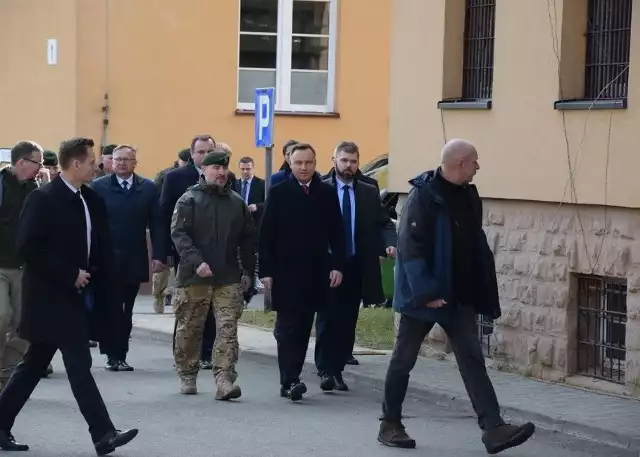 Wizyta prezydenta RP Andrzeja Dudy w JWK w Lublińcu oraz hali sportowej ZSP w Herbach 25.02.2019.