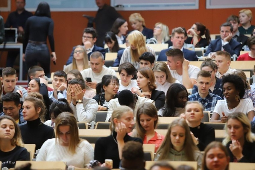 Zakończył się pierwszy etap rekrutacji na Uniwersytecie Łódzkim! Które kierunki były najpopularniejsze w roku akademickim 2022/2023?