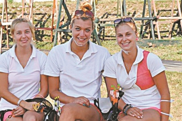 Srebrna drużyna Obuwnika (od lewej): Aleksandra Wojnicka, Milena Barakońska i Karolina Farasiewicz.