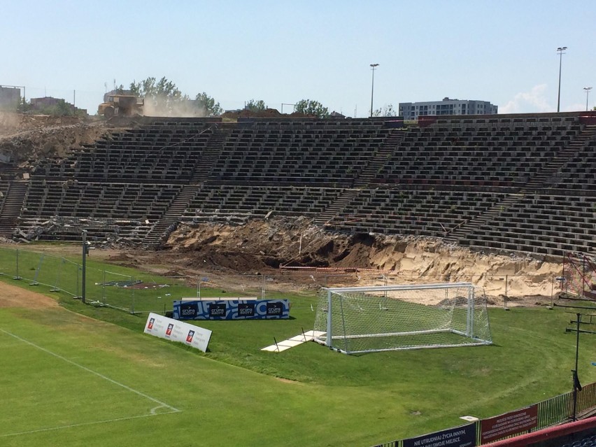 Stadion Pogoni w Szczecinie. Saperzy znaleźli składowisko pocisków artyleryjskich