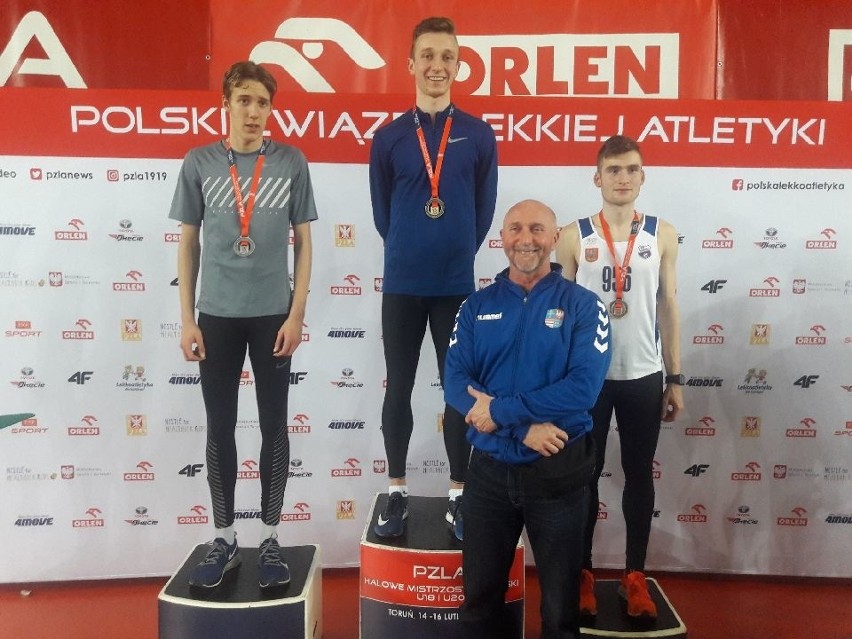 Adam Masaczyński pobiegł po złoto na Halowych Mistrzostwach Polski Juniorów w Toruniu [ZDJĘCIA]