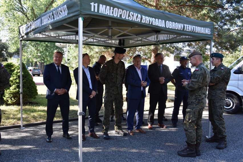 Wojsko po trzydziestu latach wraca do Tarnowa! 113 Batalion Lekkiej Piechoty oficjalnie rozpoczął działalność. Mamy zdjęcia z uroczystości!