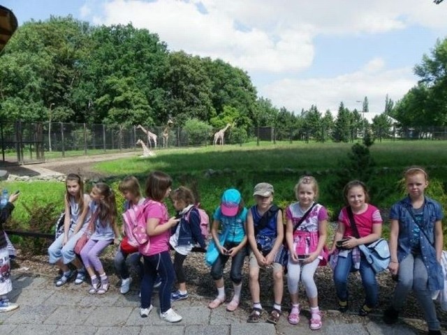 W miniony wtorek dzieci pojechały na wycieczkę do warszawskiego zoo.