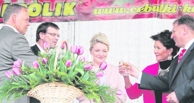 W 2013 roku w Chrzypsku Wielkim "ochrzczono" tulipan "Aleksander Kwaśniewski"
