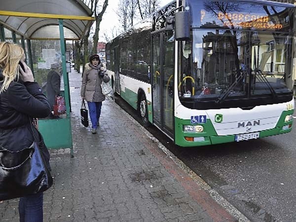 Szczecinek ma bardzo rozciągniętą zabudowę i trudno sobie wyobrazić dojazdy do pracy i szkół bez autobusów miejskich. 