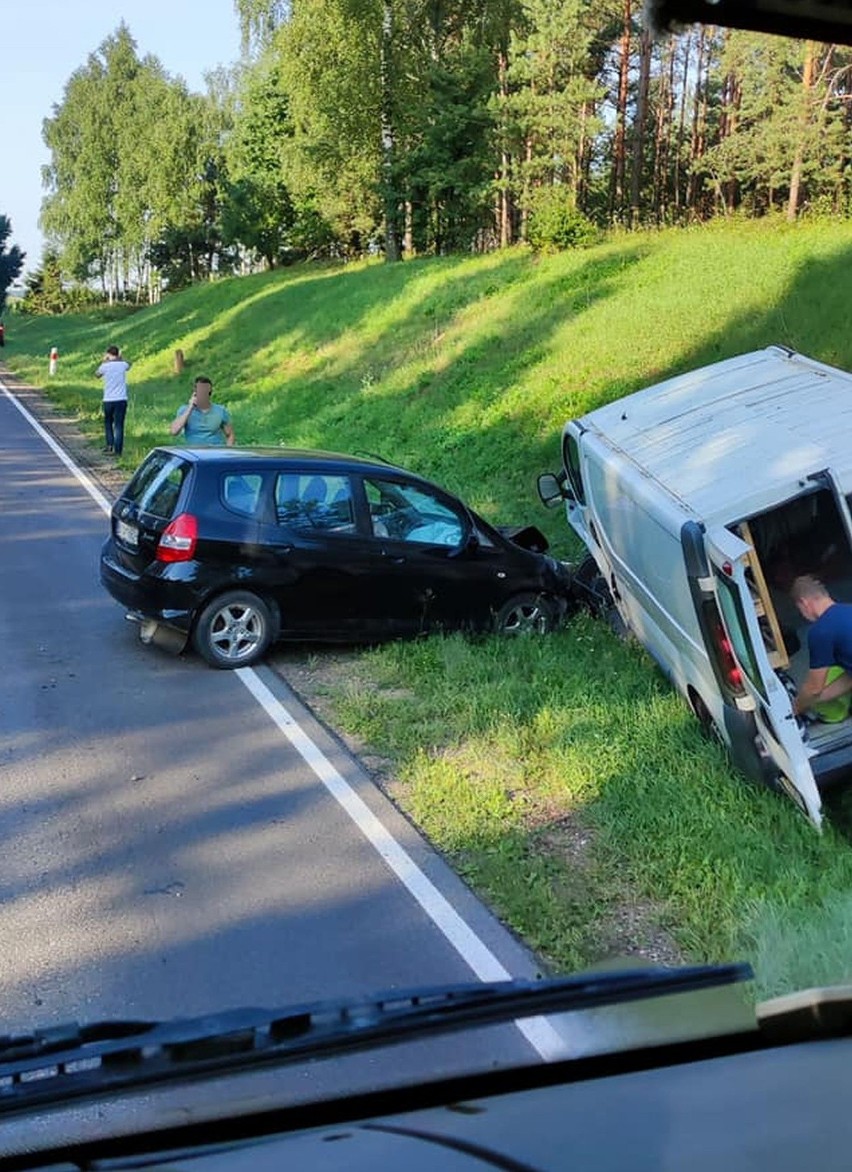 Horodnianka. Wypadek na DK19. Osobówka zderzyła się z busem