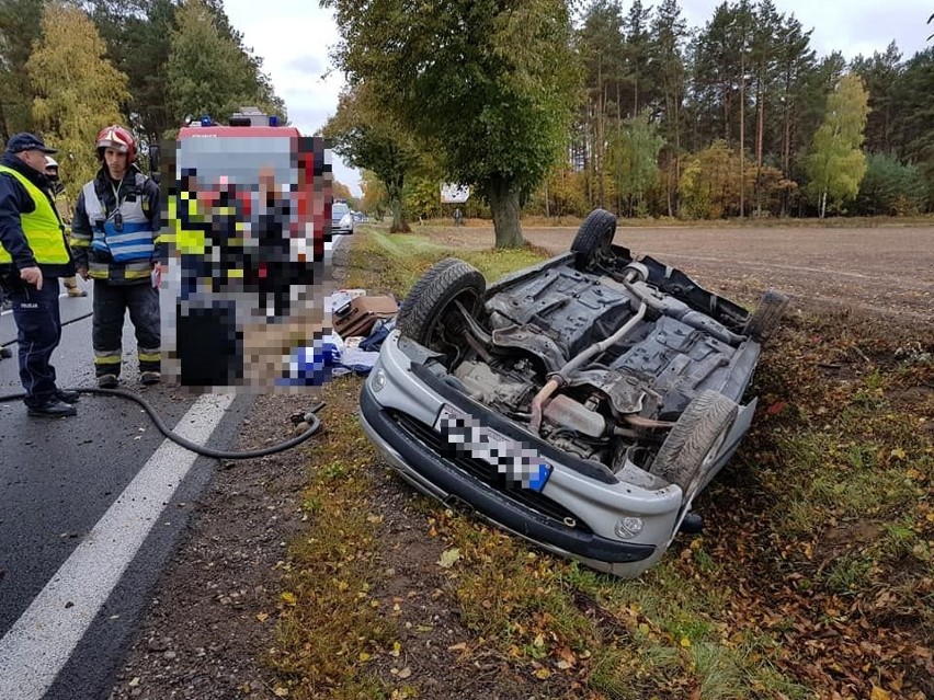 Głęboczyzna: Wypadek na DK 8. Przed Suchowolą samochód wpadł do przydrożnego rowu [ZDJĘCIA]