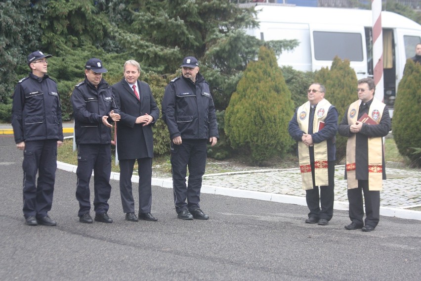 Policjanci dostali nowe radiowozy