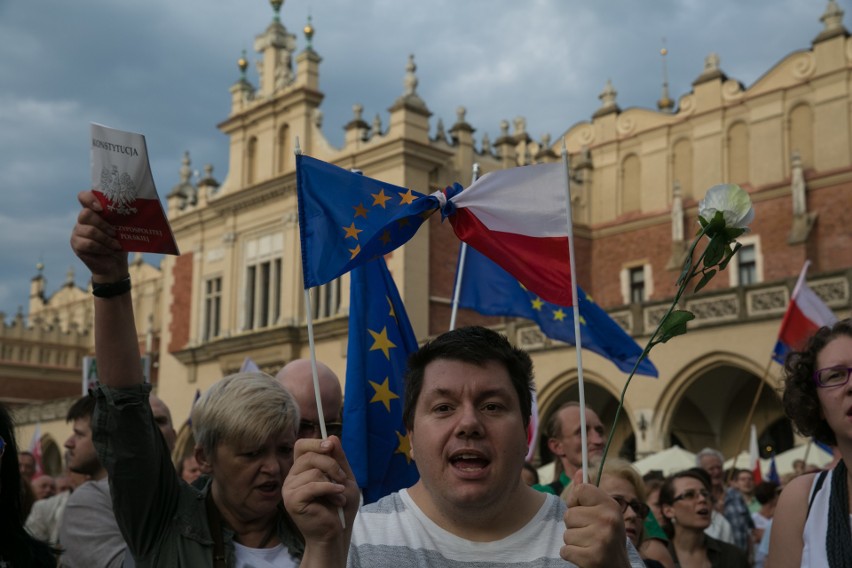 24 lipca 2017. Protest w obronie niezależności sądów na...