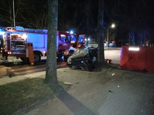 Olecko. Tragiczny wypadek. Kierowca zginął na miejscu