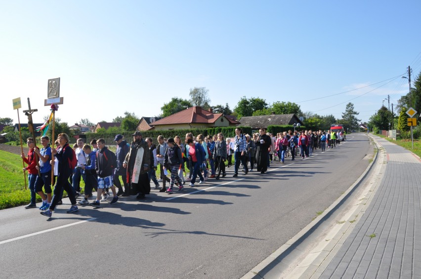 Modlili się i poznawali lokalną historię [ZDJĘCIA]