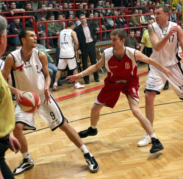 Byś może w środę okaże się czy koszykarze Stali Stalowa Wola zagrają w Polskiej Lidze Koszykówki.