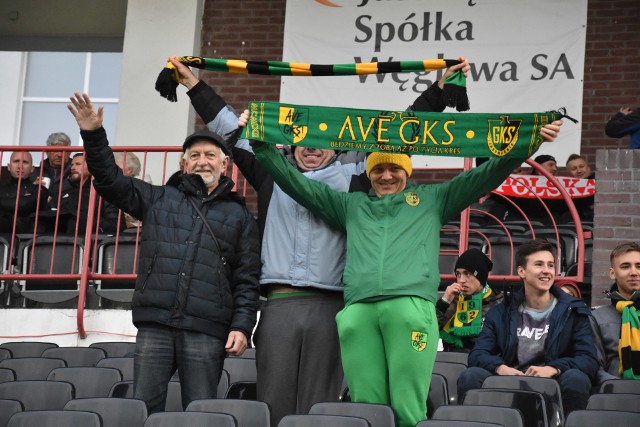 Mimo niepogody, mecz GKS-u Jastrzębie obserwowało ponad 2 tysiące kibiców.