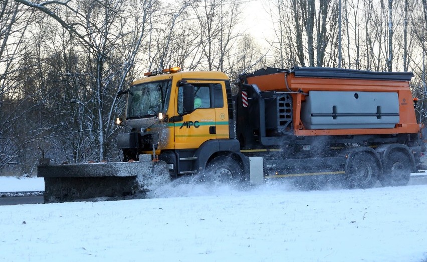 ZDiTM: Zima nie zaskoczyła drogowców w Szczecinie. Zgadzacie się? [ankieta]