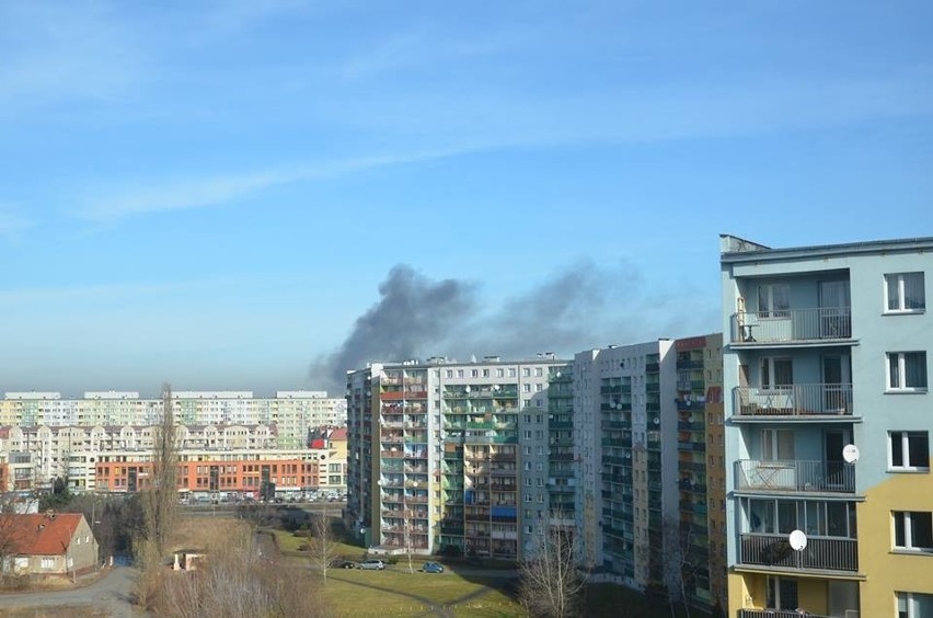 Dym nad Wrocławiem: To pożar przy ulicy Hubskiej [ZDJĘCIA]