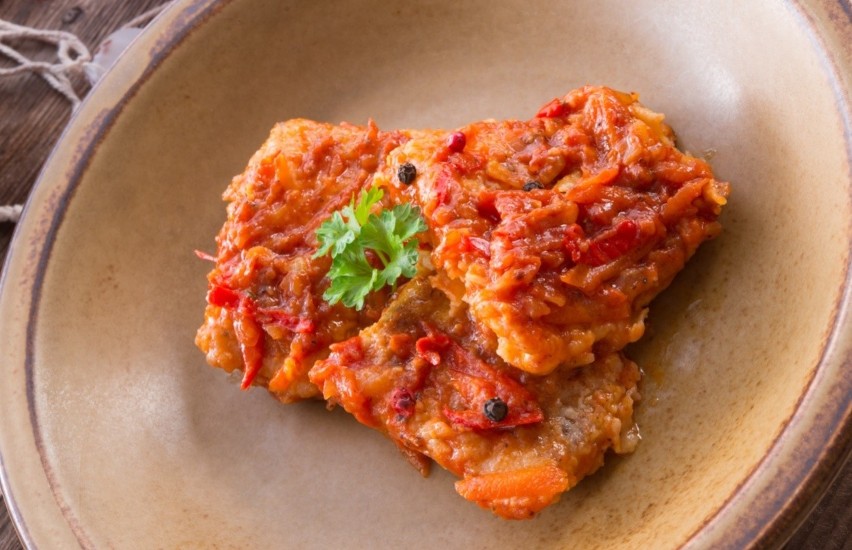 Idealna ryba po grecku - prosty przepis tradycyjny. To danie...
