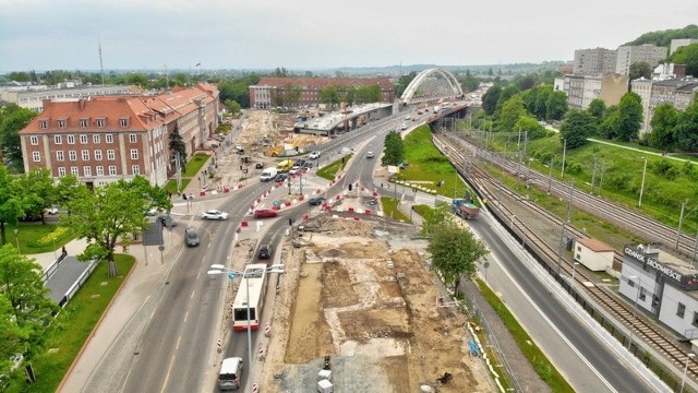 Prace prowadzone są w ramach budowy Wiaduktu Biskupia Górka. Utrudnienia w Gdańsku. Zmiany w ruchu na skrzyżowaniu ul. Trakt Św. Wojciecha, Okopowej i Toruńskiej