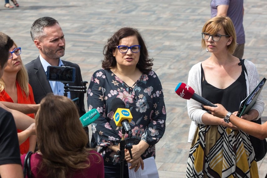 Konferencja prasowa Jarosława Wałęsy