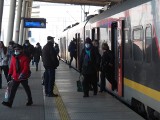 ŁKA startuje do Torunia, Intercity zabiera trzy pociągi do Warszawy. 13 marca nowy rozkład jazdy pociągów