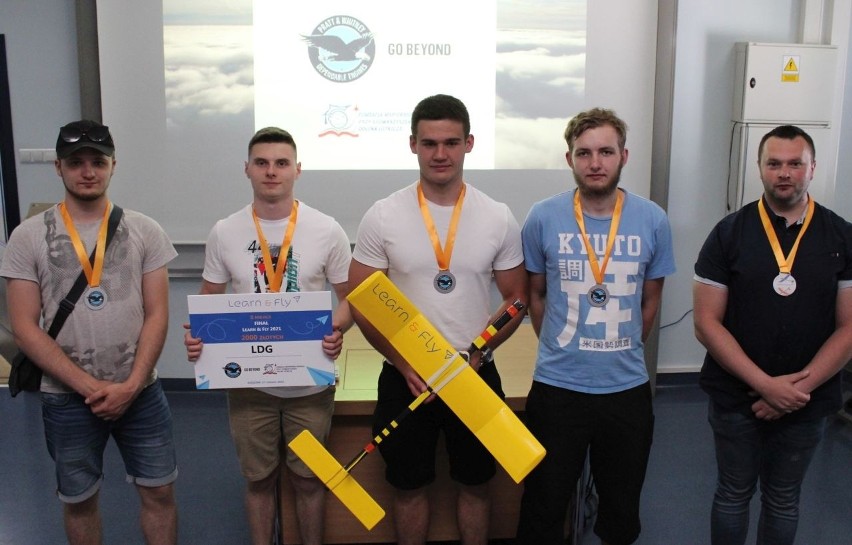 Znamy zwycięzcę uczniowskicj zawodów w konkursie budowania samolotów Learn & Fly
