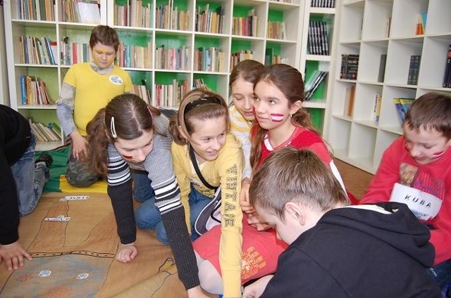 Ogólnopolski program nauki języka niemieckiego zdobył uznanie wśród uczniów z nądniańskiej podstawówki. Jak widać nie nudzili się nawet przez chwilę.