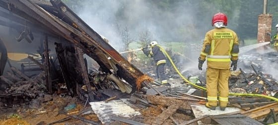 Eksplozja całkowicie zniszczyła dom, 41-letnia kobieta z...