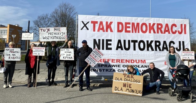 Grupa mieszkańców chce odwołania odwołania ze stanowiska burmistrz Beaty Nadziei-Szpili