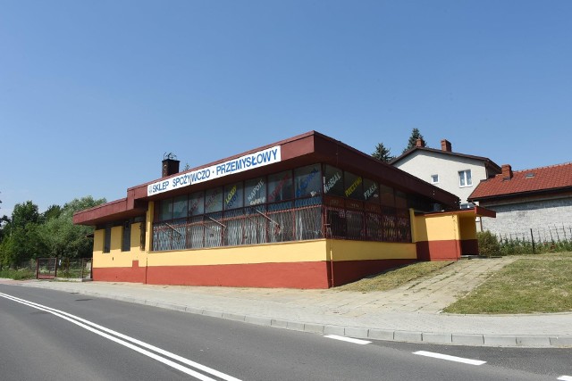 Dawny sklep "Społem", znajdujący się przy ul. Grottgera na osiedlu Lekarka w Wieliczce zostanie w większości rozebrany. W tym miejscu powstanie nowe miejskie przedszkole