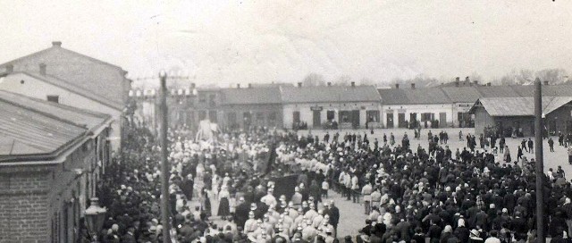 1917 , Rynek w 1917 roku we Włoszczowie