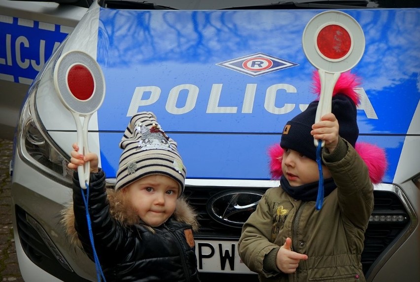 Koszalińscy policjanci realizują tematykę dotyczącą...