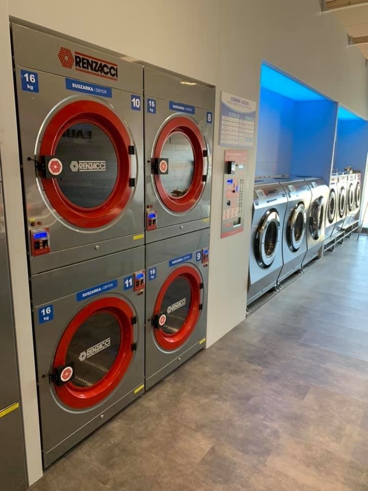 Nowa pralnia samoobsługowa w Szczecinie. Wygląda jak z amerykańskiego filmu [ZDJĘCIA]