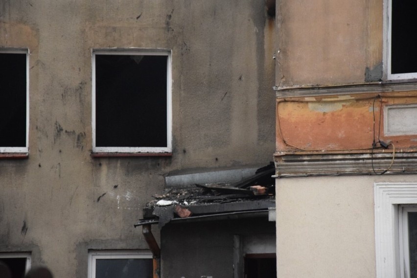 Pożar pustostanu przy ul. Św. Jacka w Wejherowie. Nie ma osób poszkodowanych