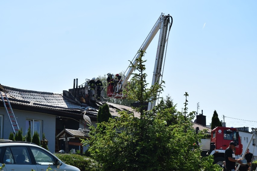 Ogień strawił dach domu mieszkalnego w Jabłowie