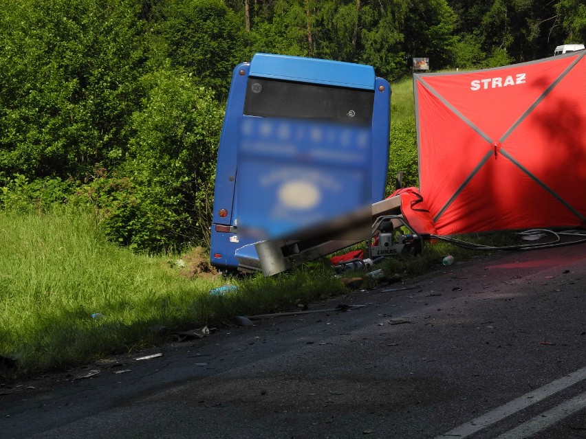 Tragiczny wypadek na trasie Kołczygłowy - Borzytuchom.