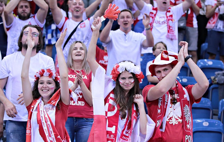 Siatkówka. Tak kibice dopingowali reprezentację Polski w meczu z Rosją! [ZDJĘCIA]