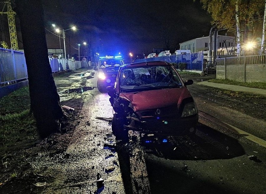 Gdańsk. Pijany kierowca uderzył w drzewo, miał prawie 1,5 promila alkoholu