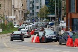 Zmiany dla kierowców przy budowie wieżowców na wrocławskim Szczepinie. Dwie ulice będą jednokierunkowe