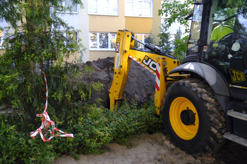 22 lipca - awaria sieci wodociągowej przy ul. Gagarina. -...